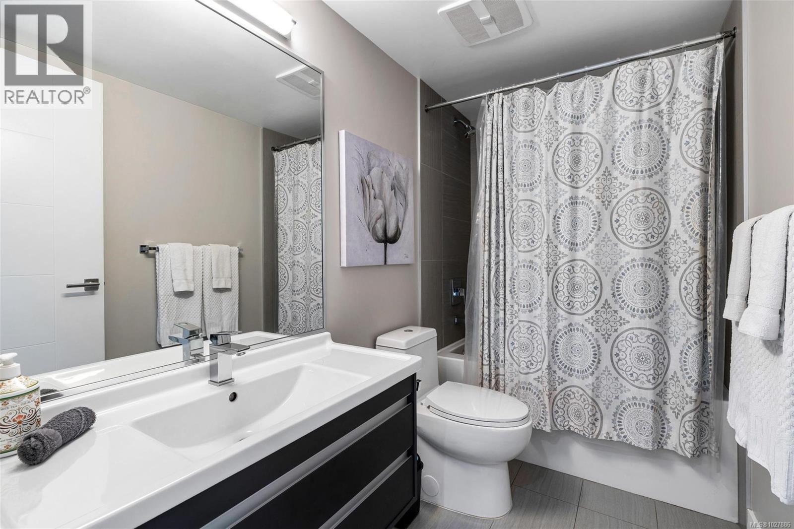 #1005 960 YATES ST - 26