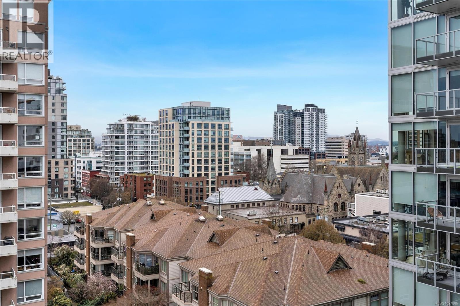 #1005 960 YATES ST - 32