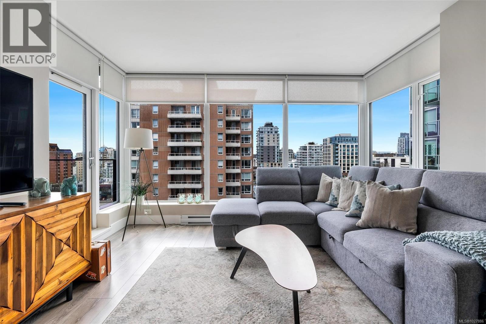 #1005 960 YATES ST - 4