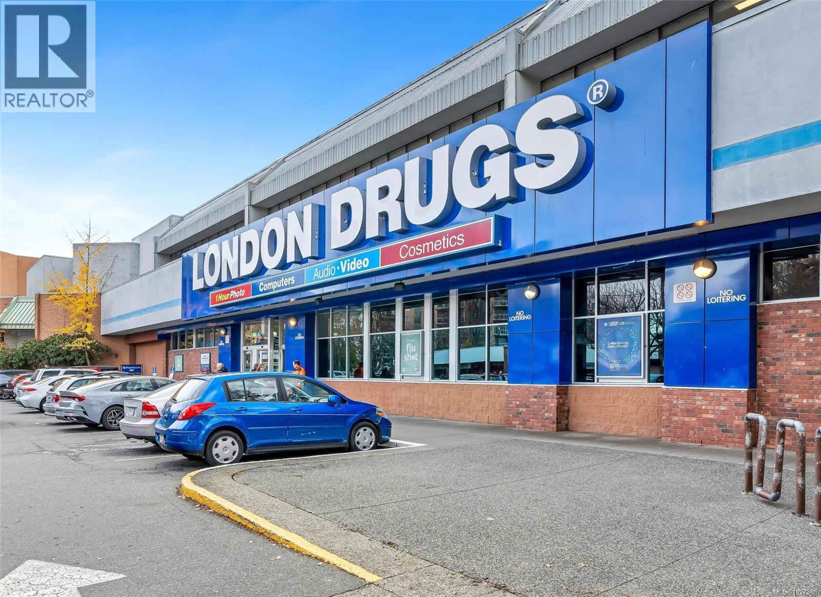 #1005 960 YATES ST - 40