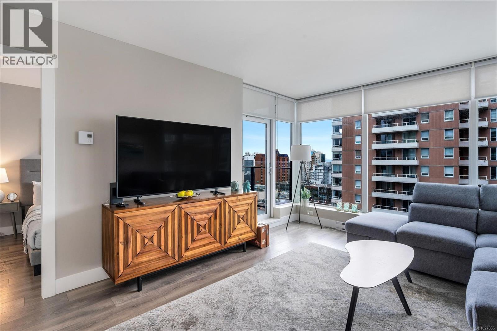 #1005 960 YATES ST - 5