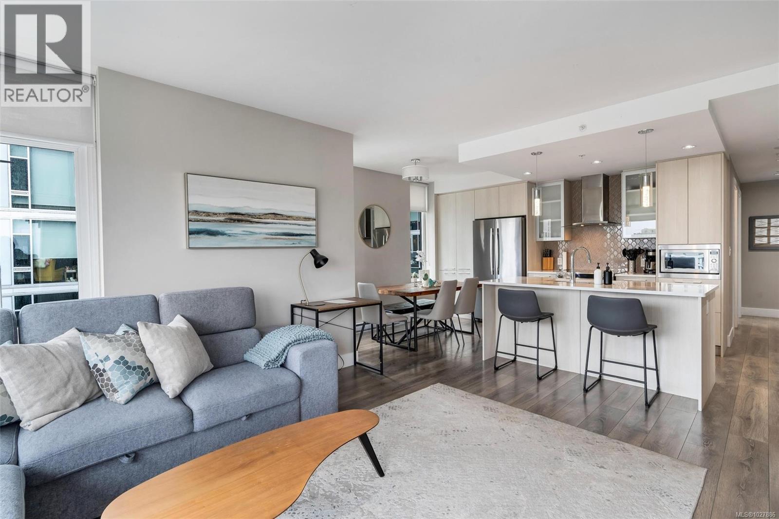 #1005 960 YATES ST - 7