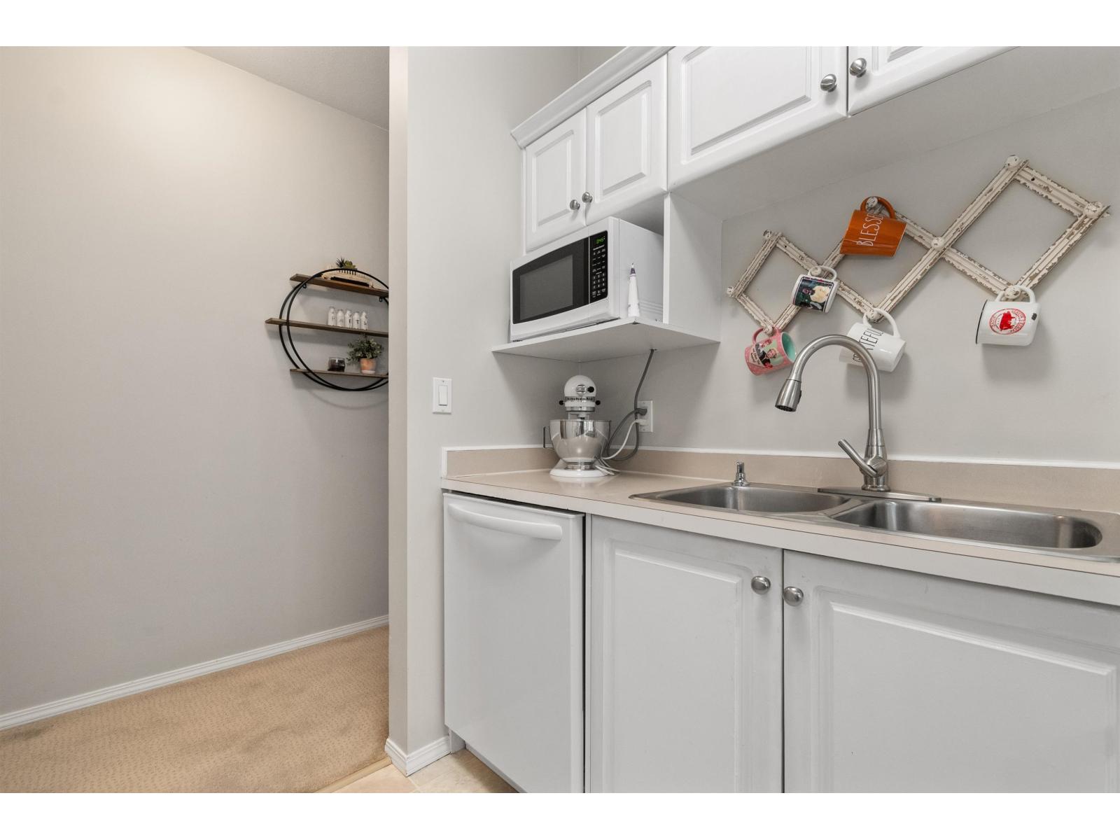 308 9143 EDWARD STREET, Chilliwack Proper West, Chilliwack