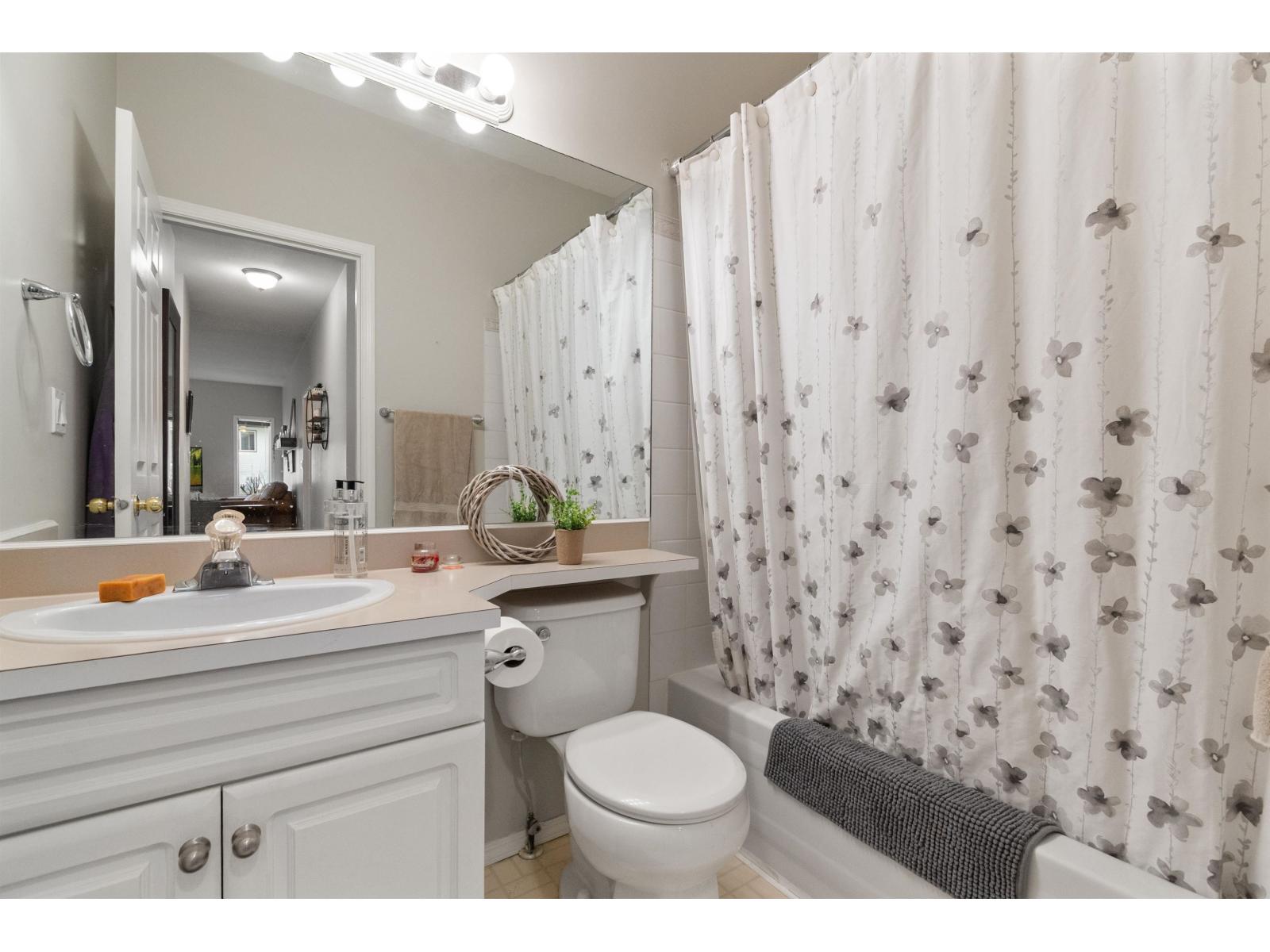 308 9143 EDWARD STREET, Chilliwack Proper West, Chilliwack