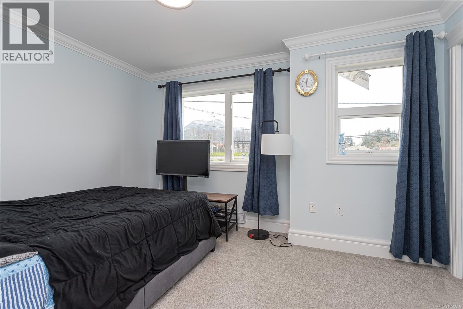 #101 3248 SHERMAN RD - 11