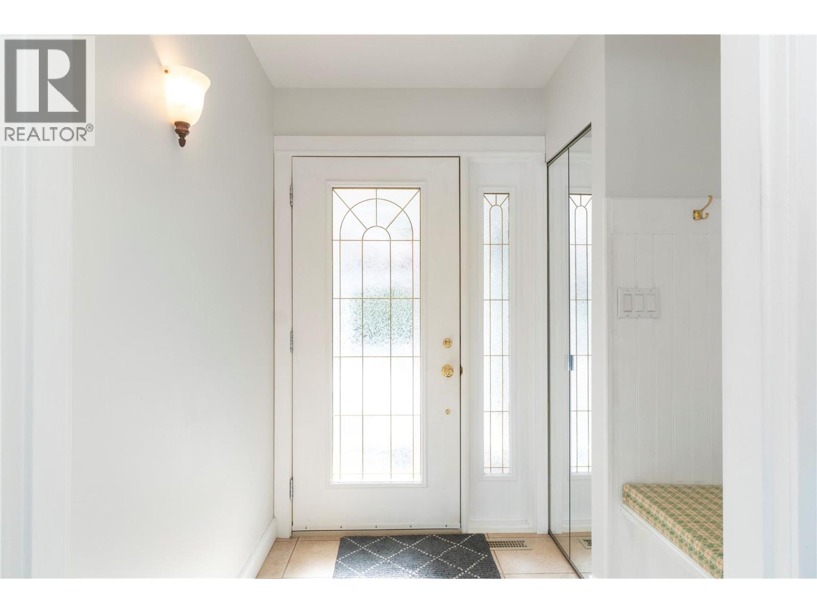 3533 Eagle Bay Road, Blind Bay