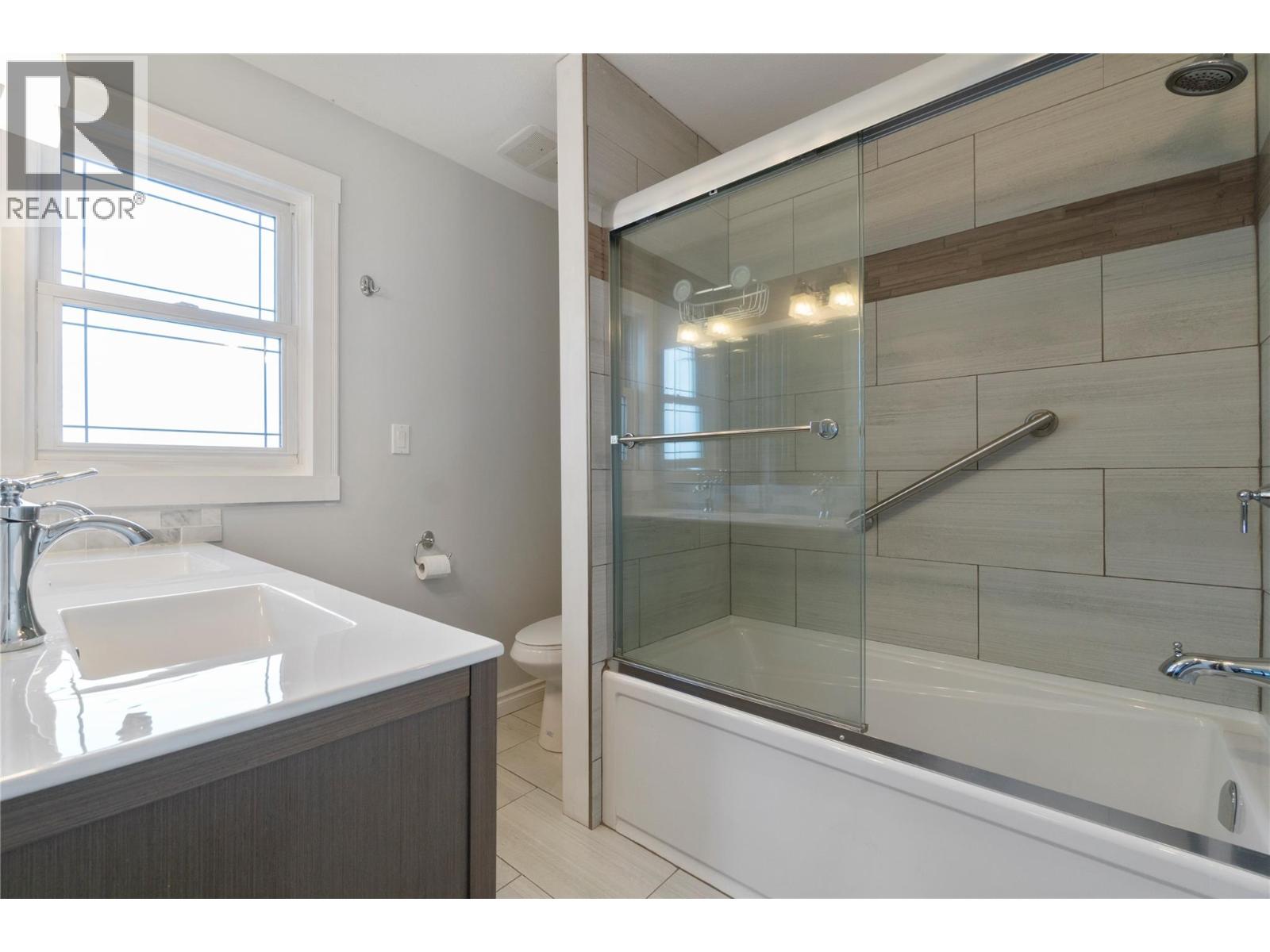 3533 Eagle Bay Road, Blind Bay