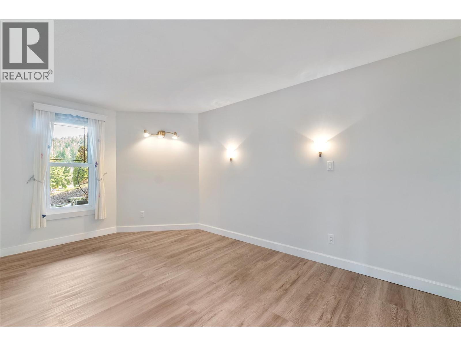 3533 Eagle Bay Road, Blind Bay