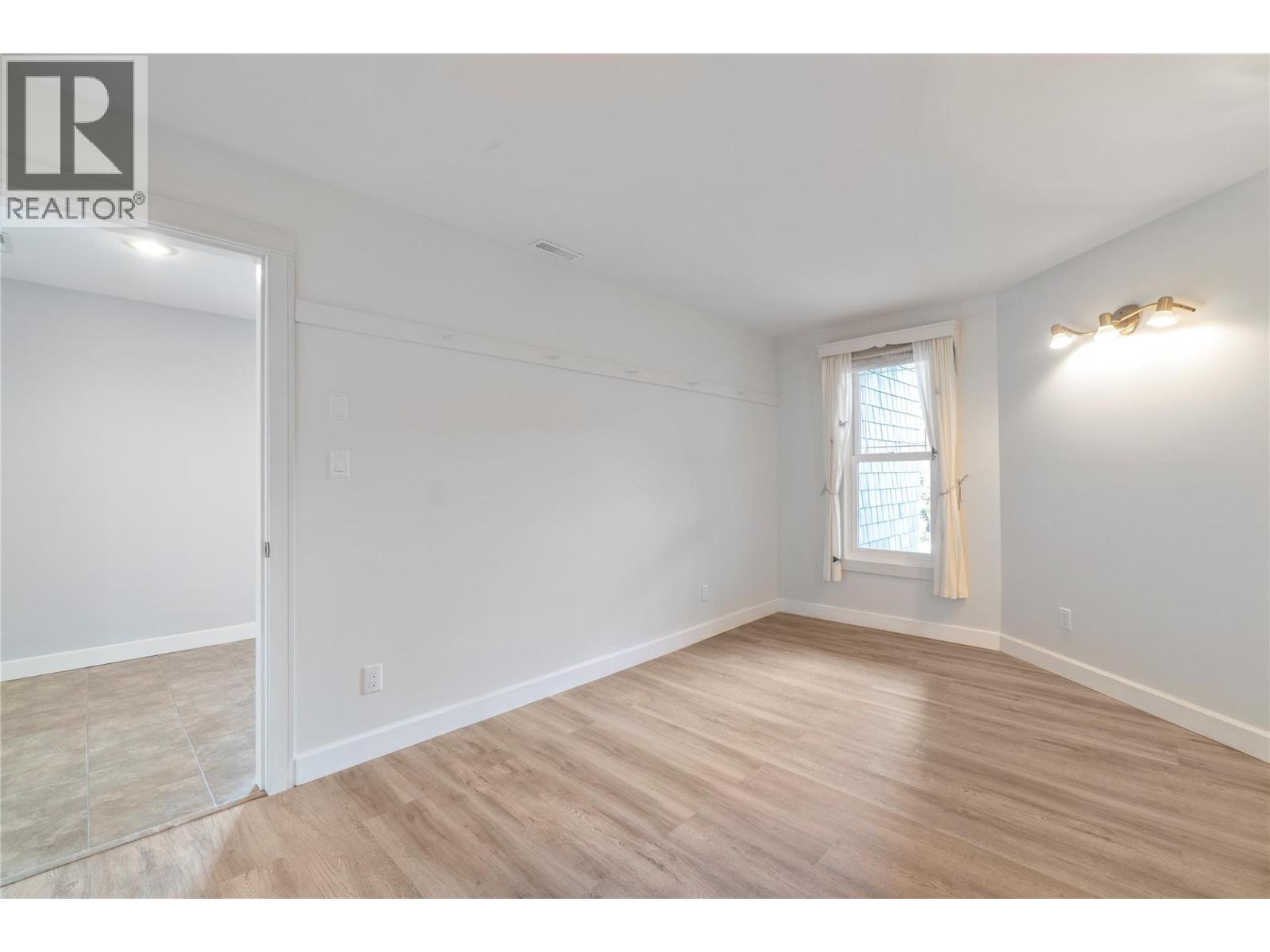 3533 Eagle Bay Road, Blind Bay