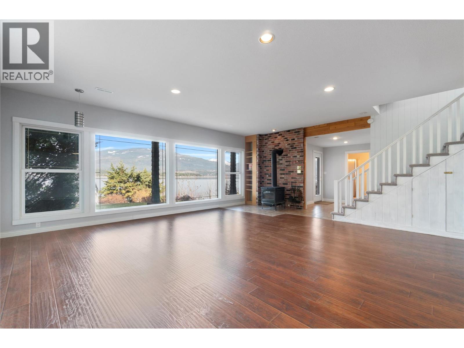 3533 Eagle Bay Road, Blind Bay