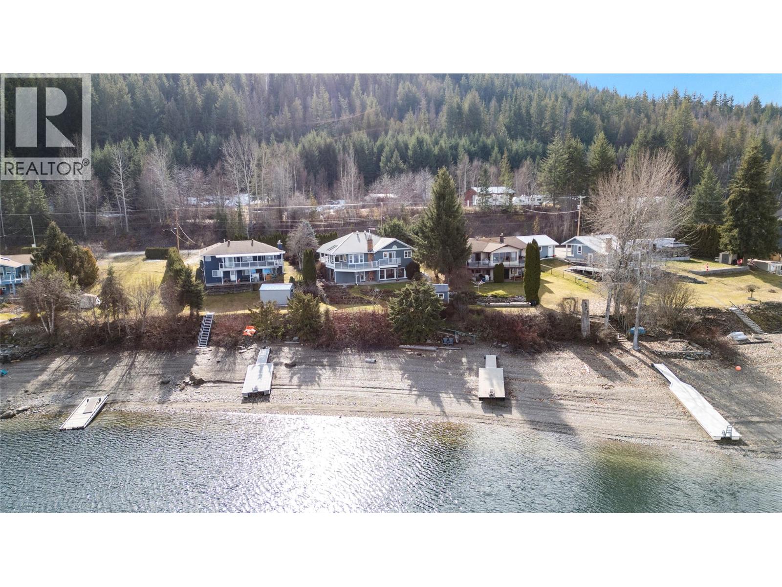 3533 Eagle Bay Road, Blind Bay