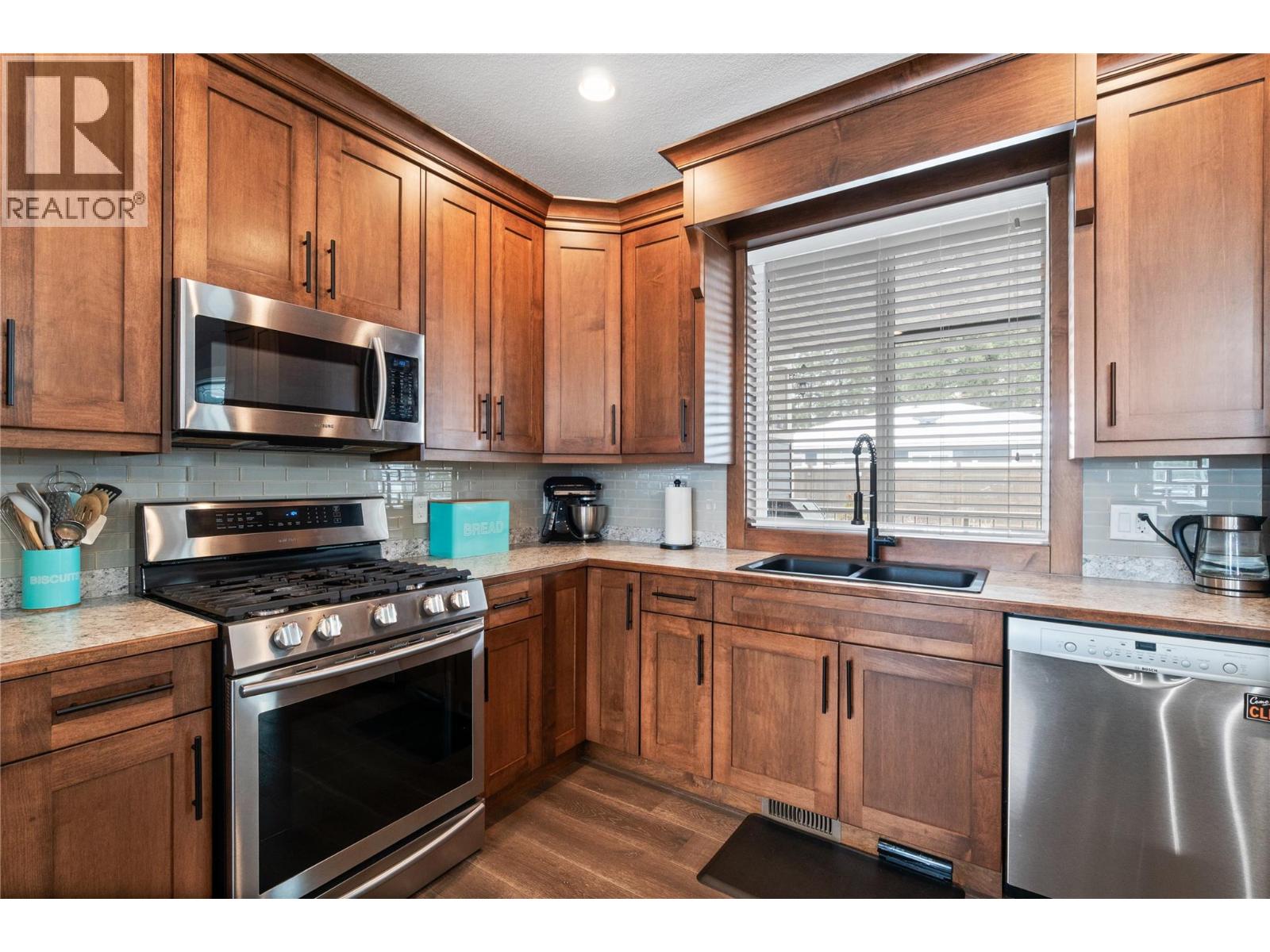 1120 24 Street SE, Salmon Arm