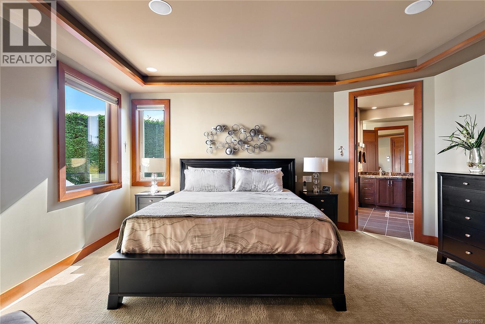  10206 Surfside Place, Sidney