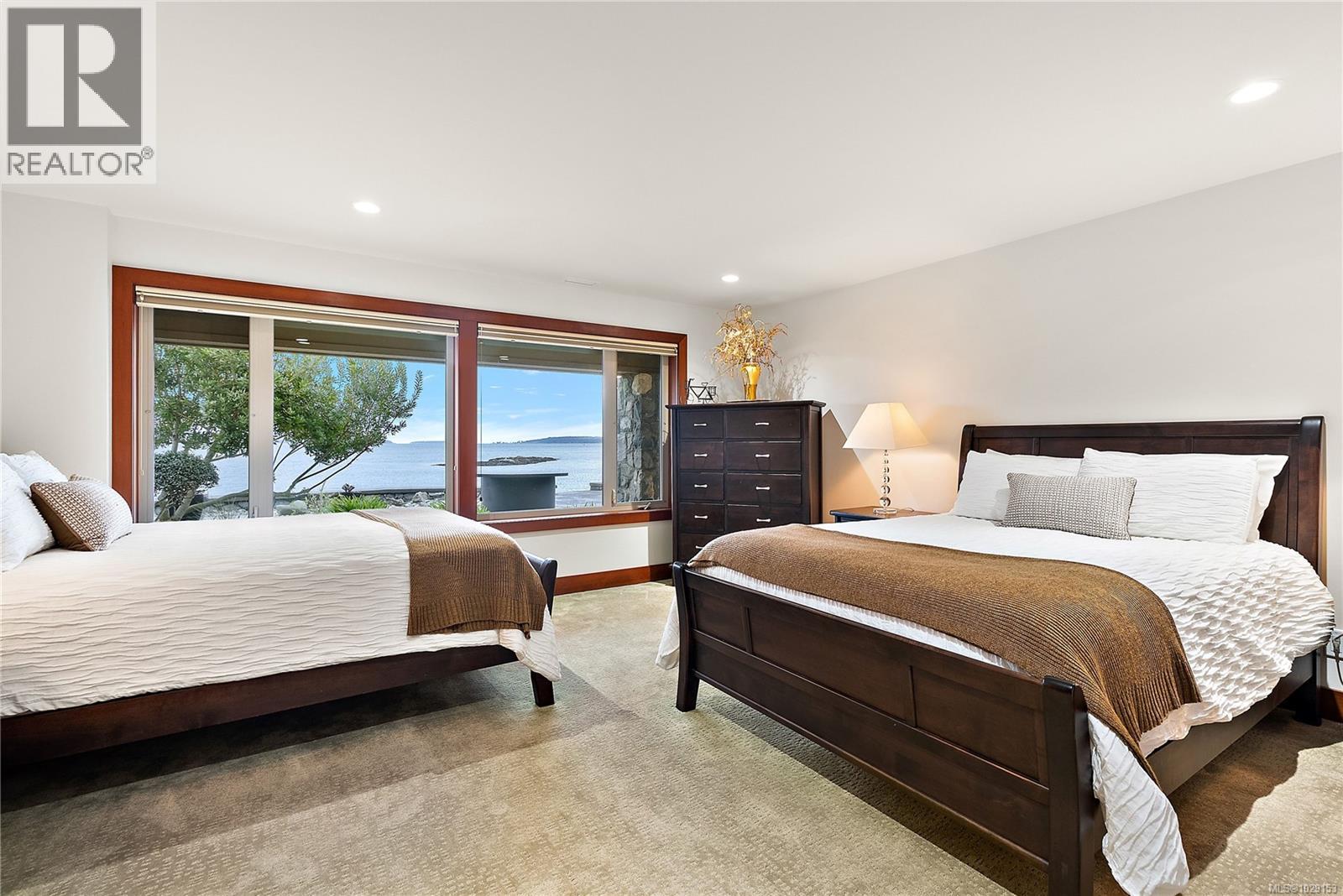  10206 Surfside Place, Sidney