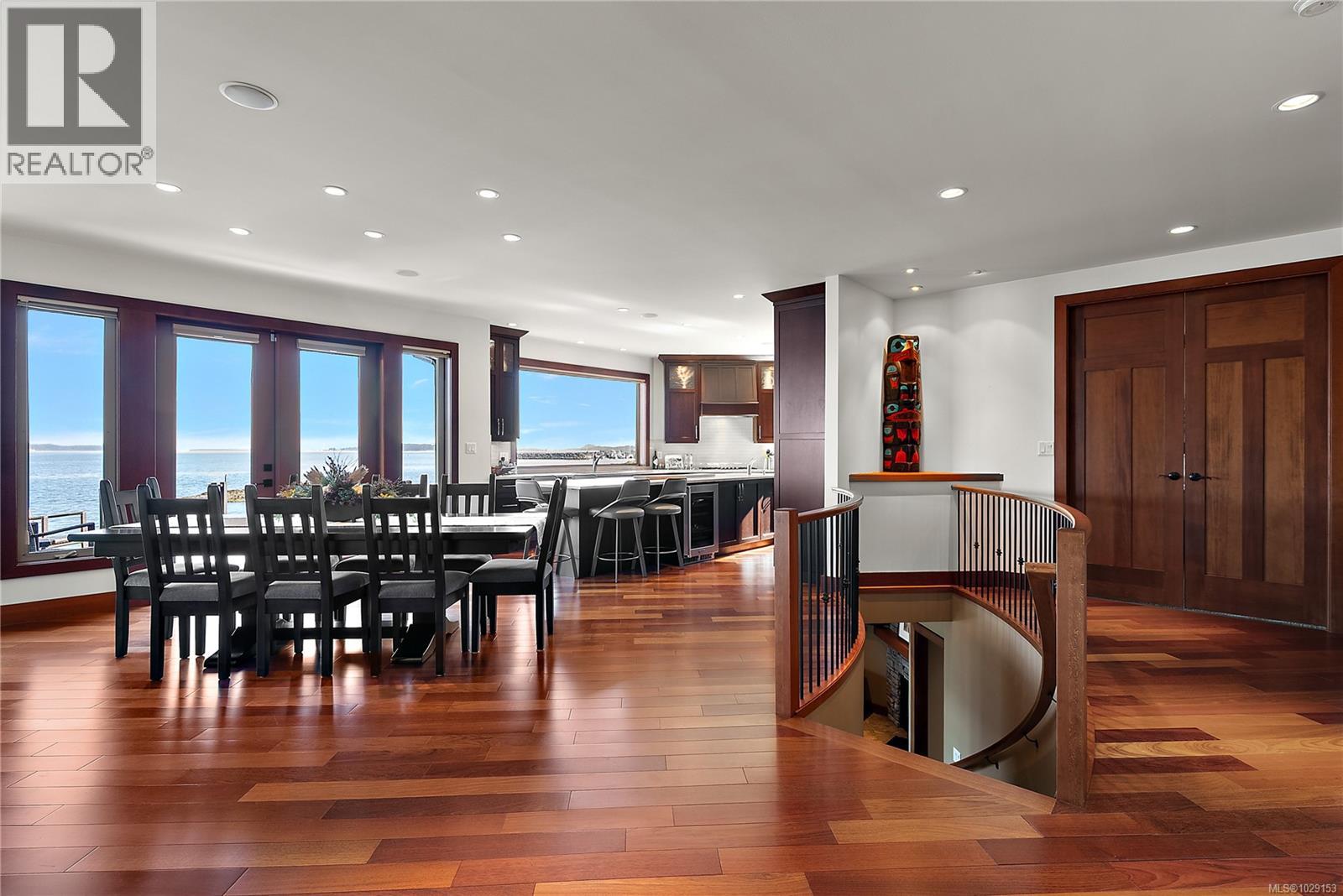  10206 Surfside Place, Sidney