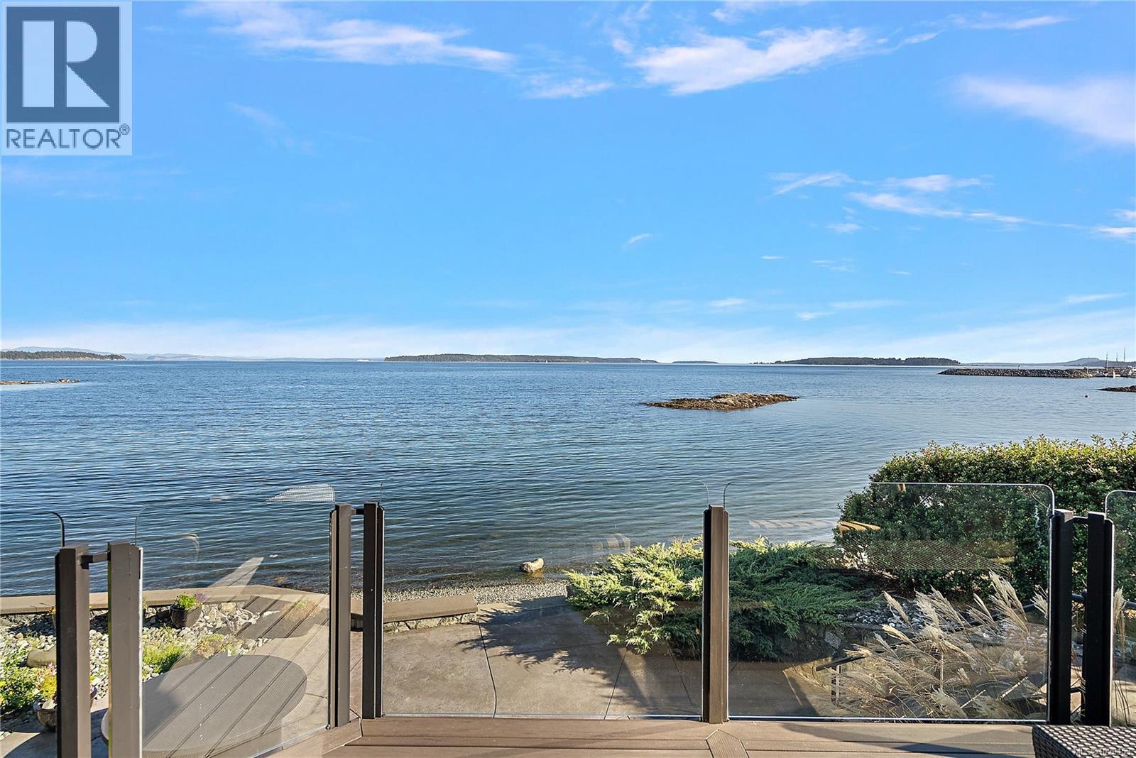  10206 Surfside Place, Sidney