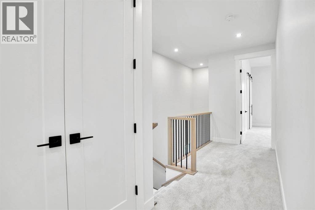 Single Family House for Sale in   Avenue NW Bowness Calgary 