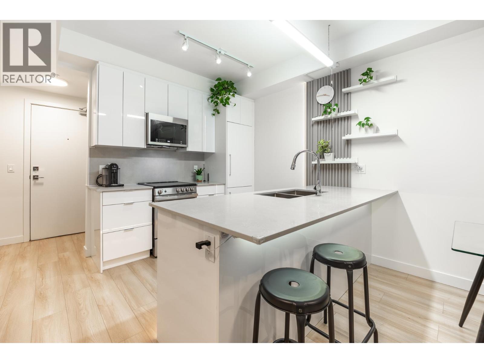 105 11913 BURNETT STREET, Maple Ridge