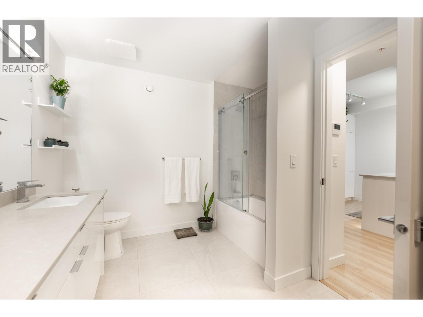 105 11913 BURNETT STREET, Maple Ridge