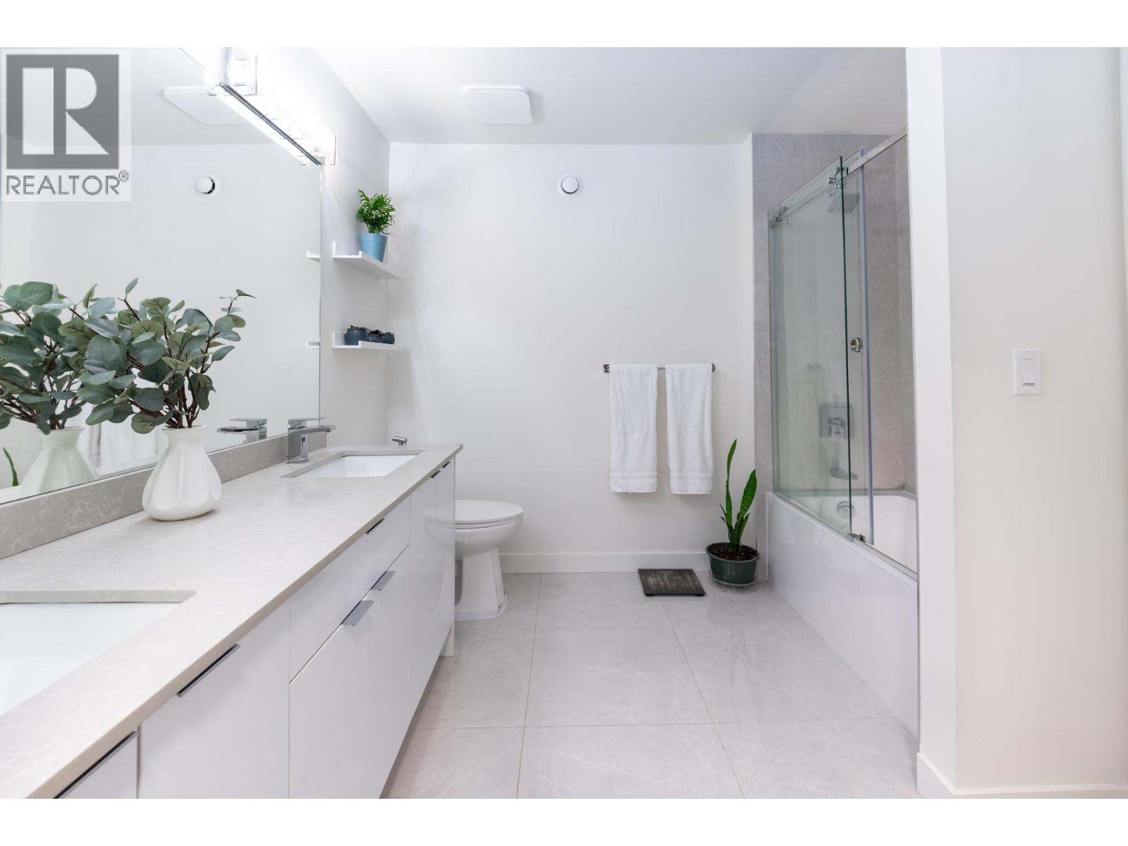 105 11913 BURNETT STREET, Maple Ridge