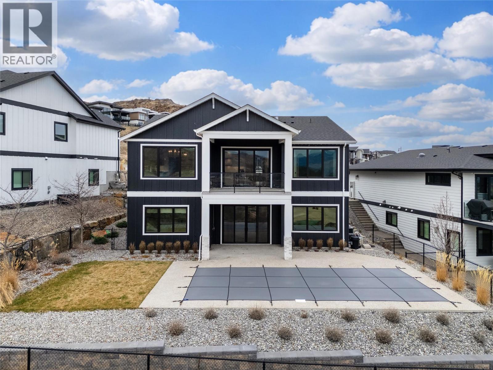 1062 Emslie Street, Kelowna