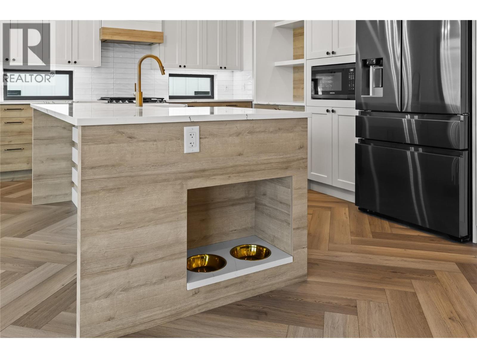 1062 Emslie Street, Kelowna