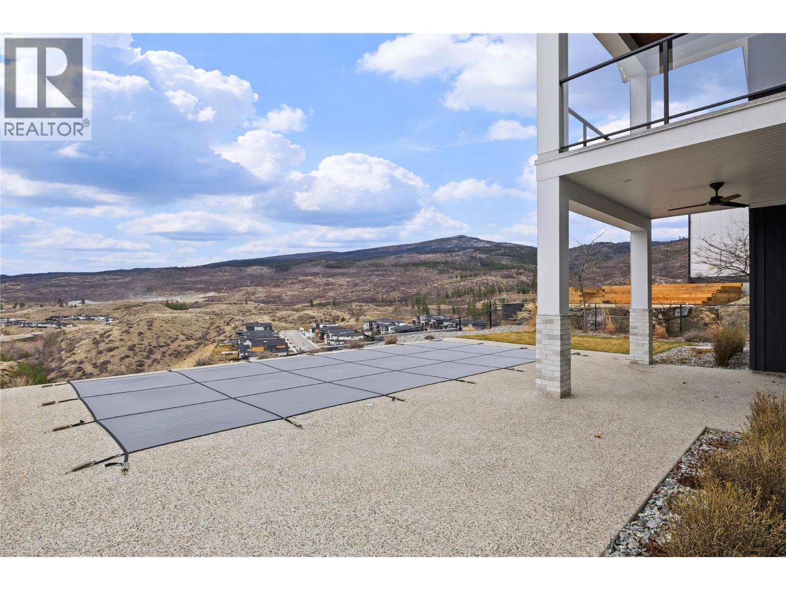 1062 Emslie Street, Kelowna