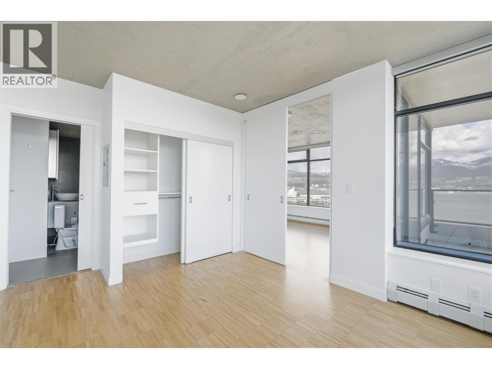 1701 108 W CORDOVA STREET, Vancouver