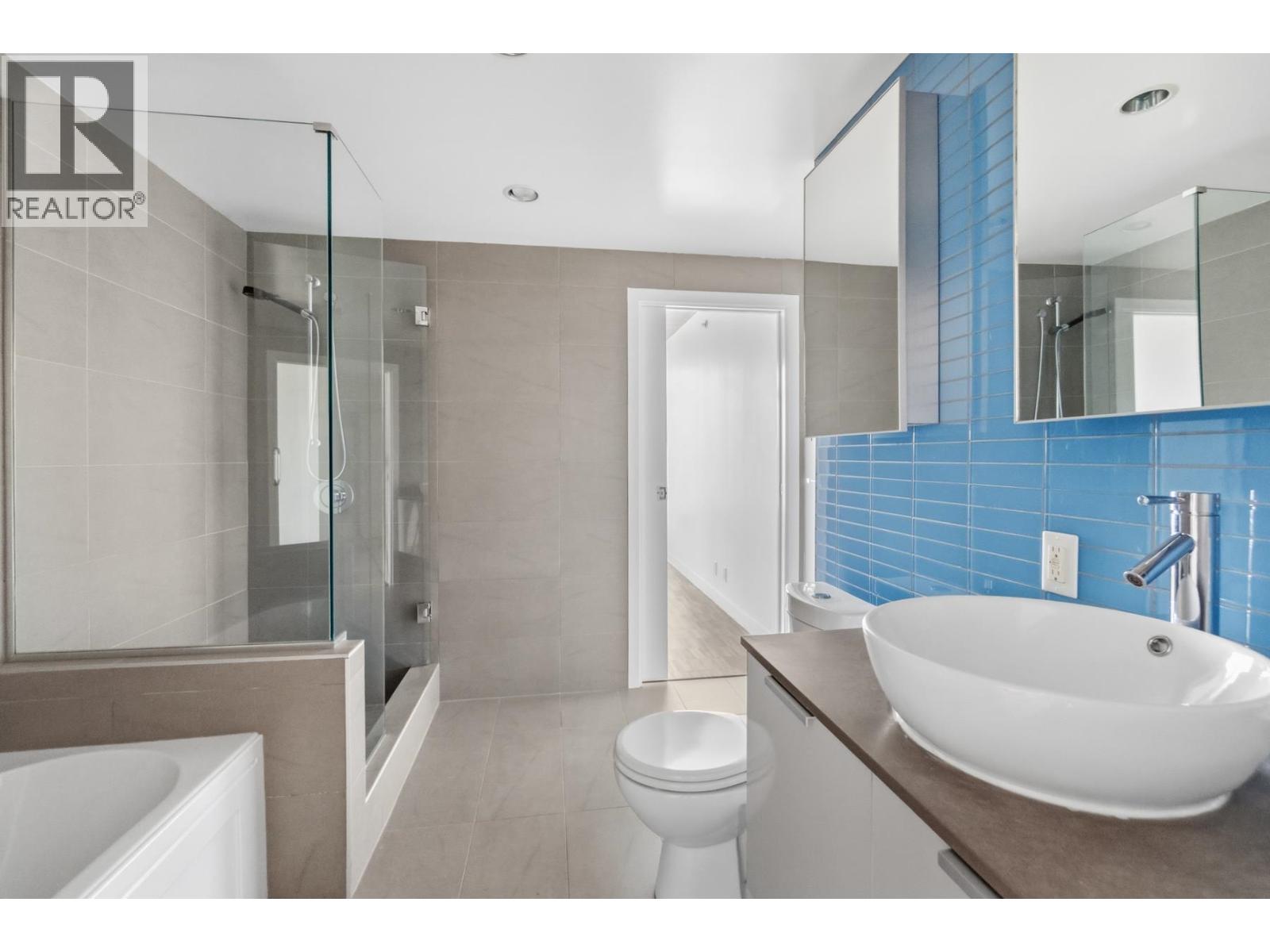 1701 108 W CORDOVA STREET, Vancouver