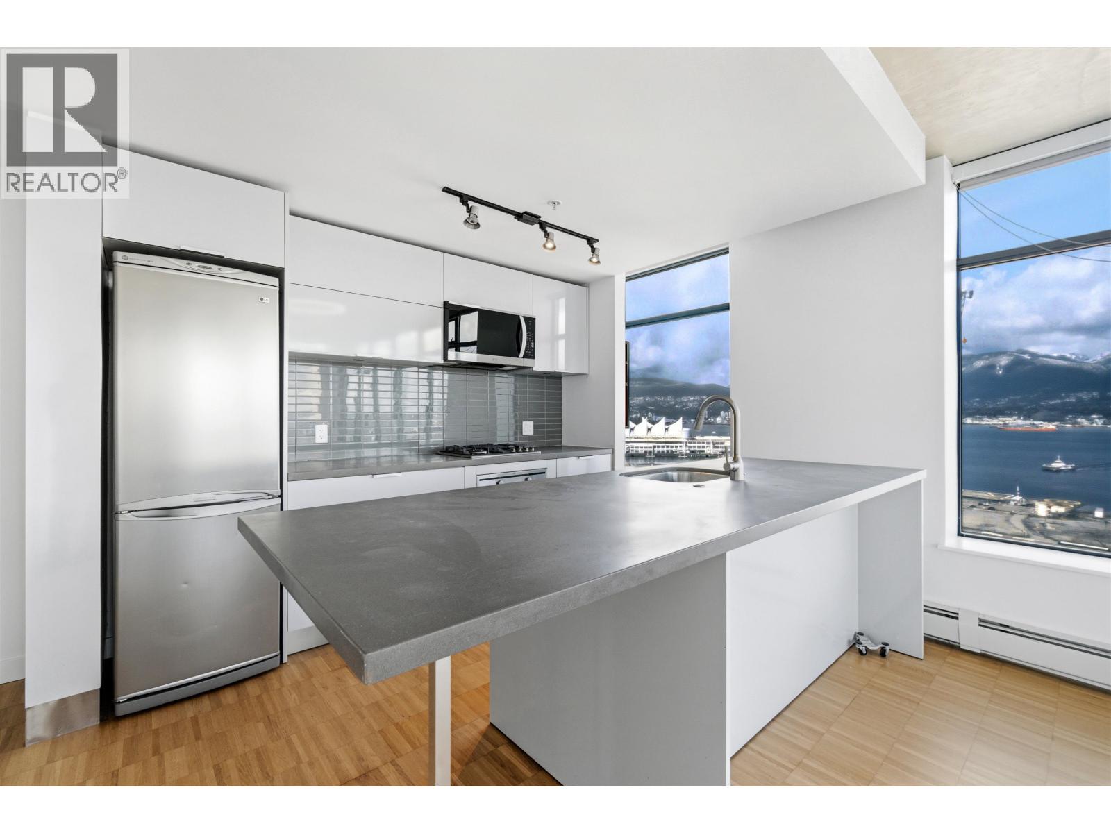 1701 108 W CORDOVA STREET, Vancouver