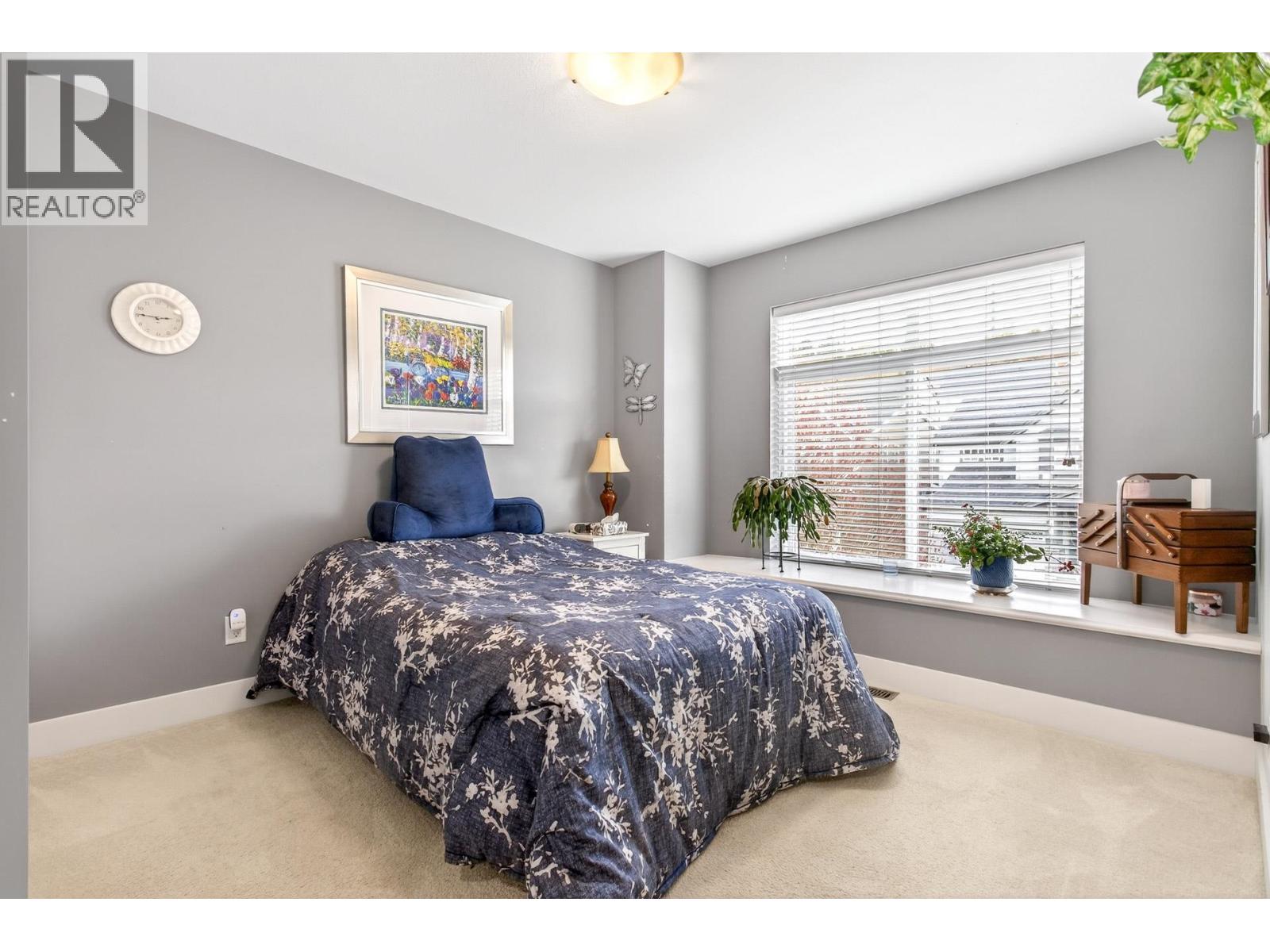 10473 ROBERTSON STREET, Maple Ridge