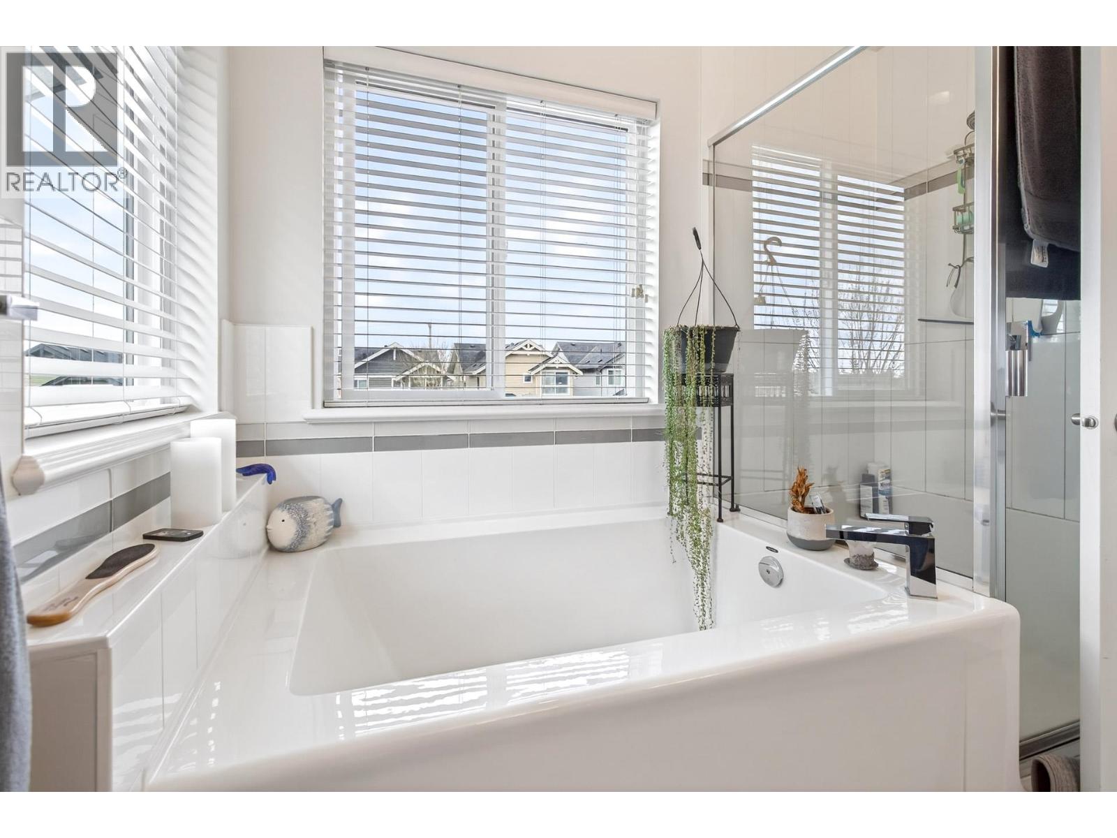 10473 ROBERTSON STREET