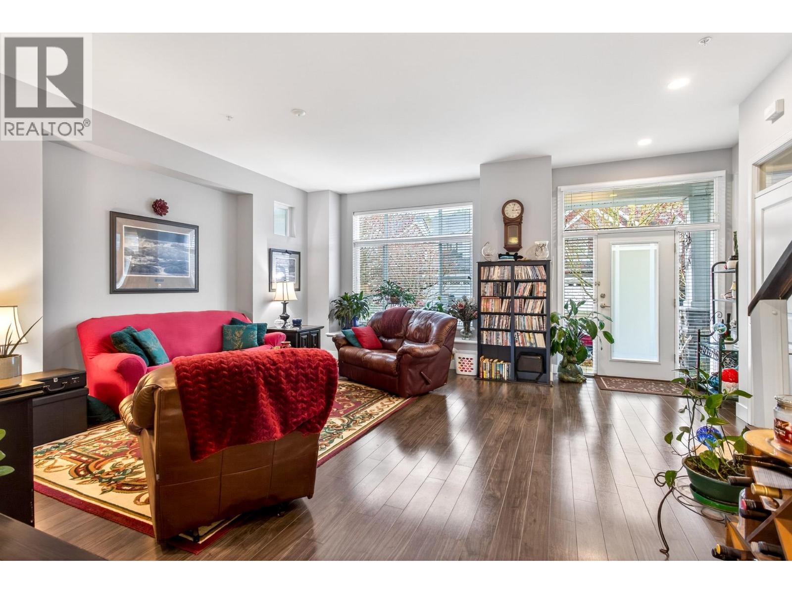 10473 ROBERTSON STREET, Maple Ridge