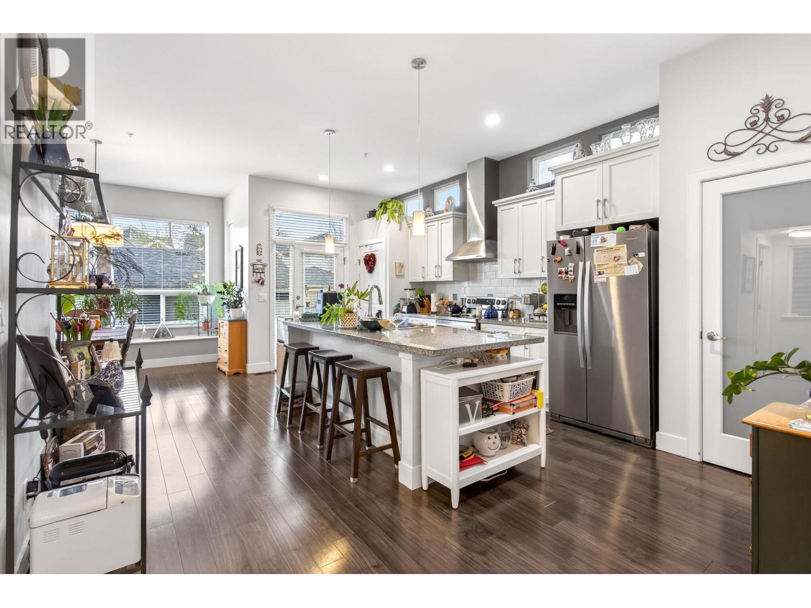 10473 ROBERTSON STREET, Maple Ridge