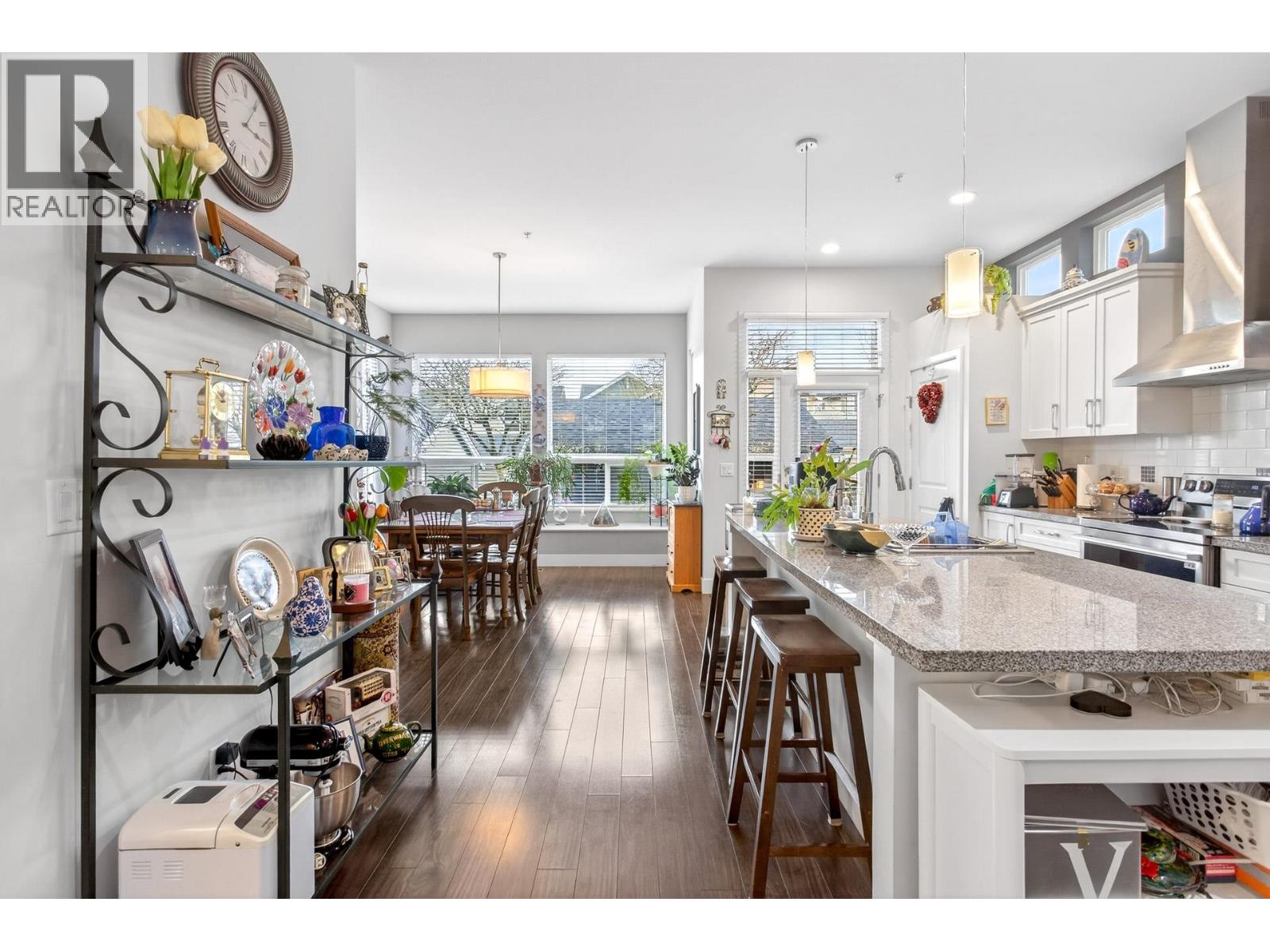 10473 ROBERTSON STREET, Maple Ridge