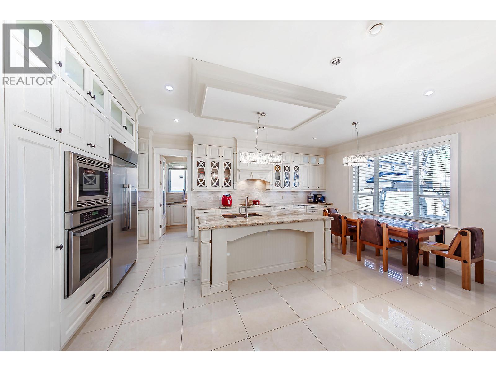 9631 SAUNDERS Road, Richmond