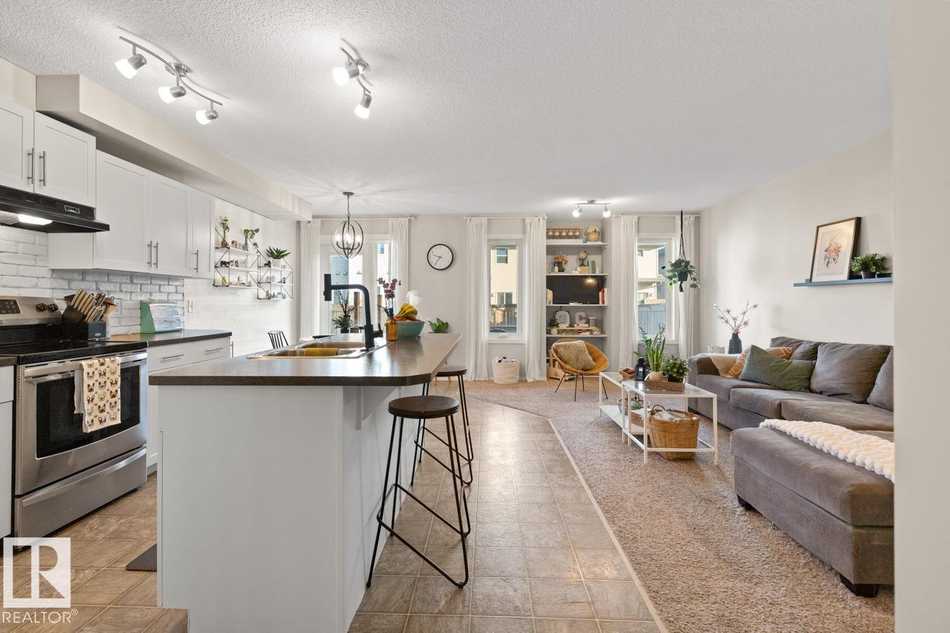 
          3124 16 AV NW
            <br/>
            <span>Edmonton</span>
            , 
            <span>AB</span>
             <span>T6T0T8</span>
         - Photo 11