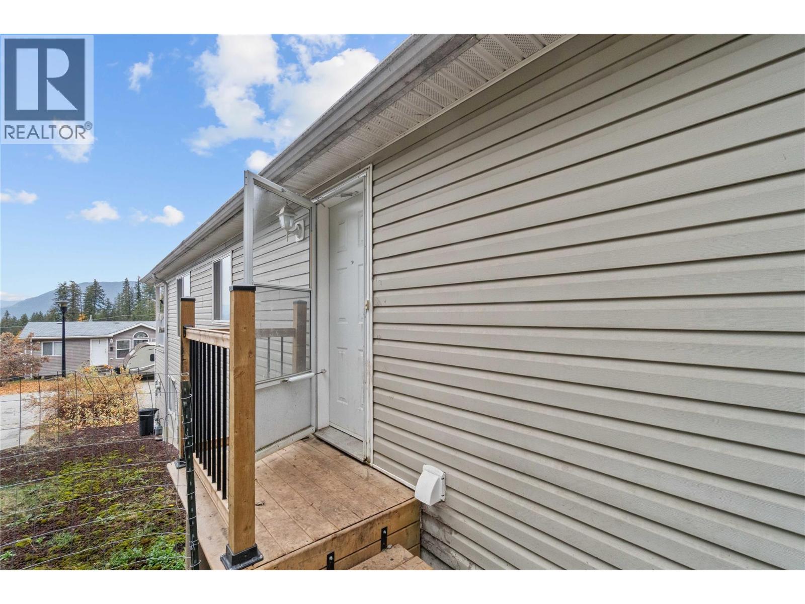 #27 900 10 AVENUE SE - 67