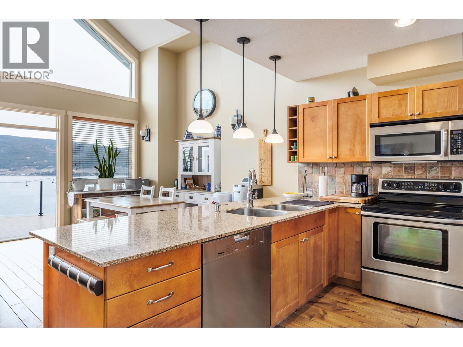 6930 Barcelona Drive, Kelowna