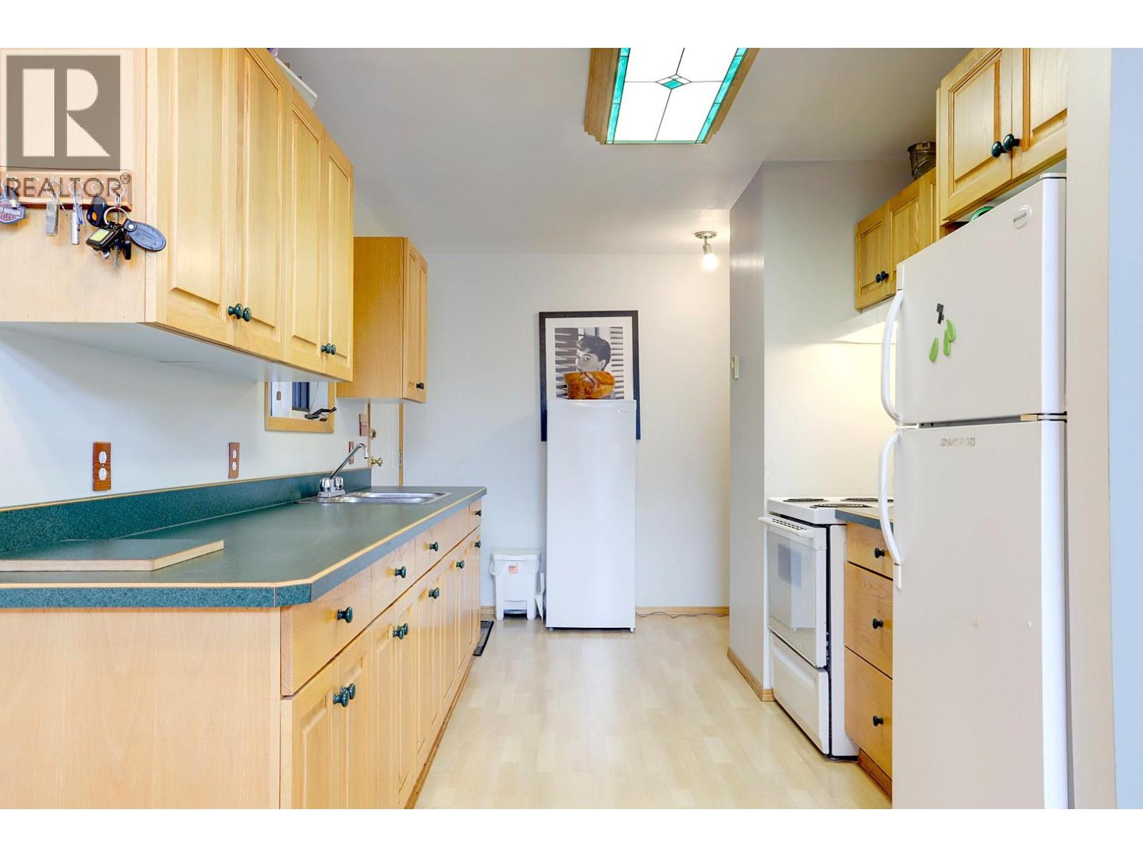 308 3rd Avenue NW, Nakusp