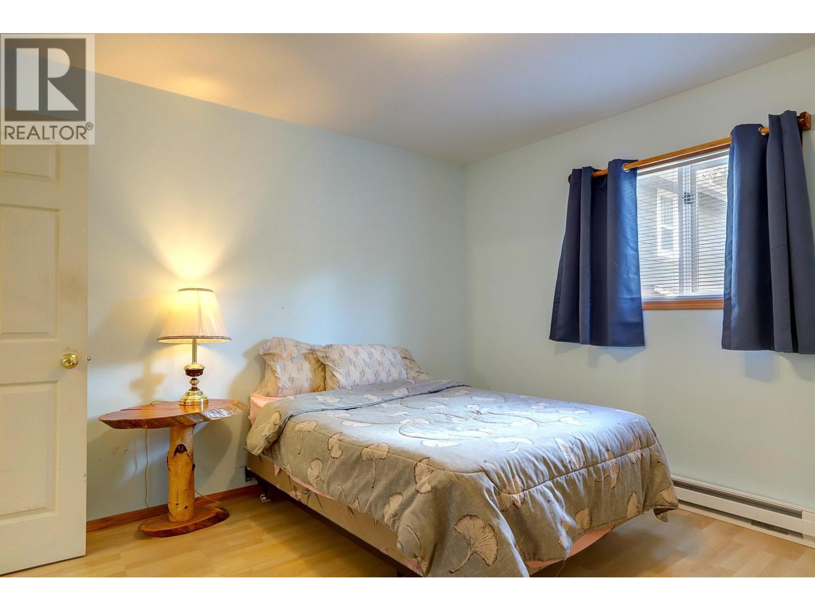 308 3rd Avenue NW, Nakusp