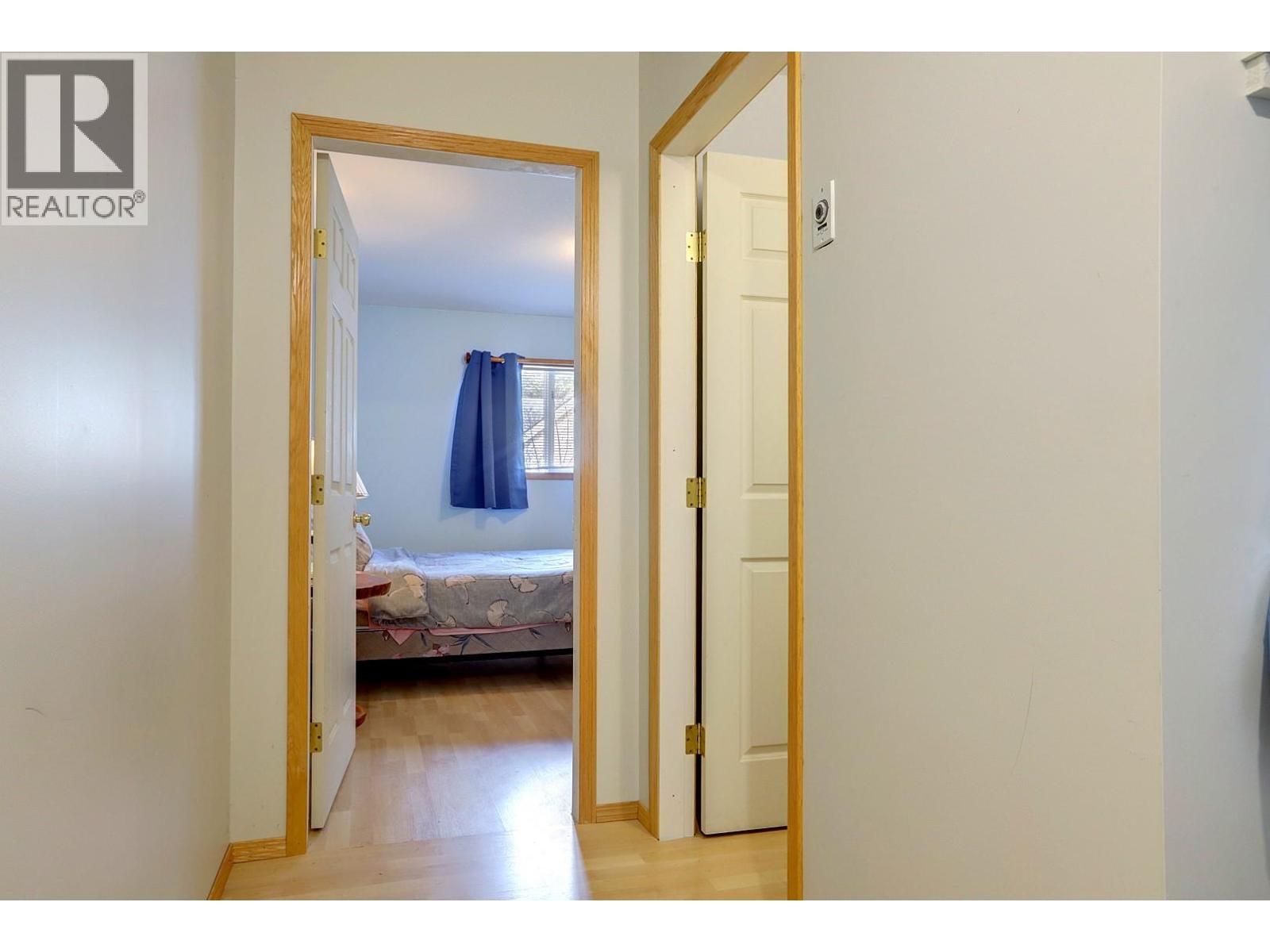 308 3rd Avenue NW, Nakusp