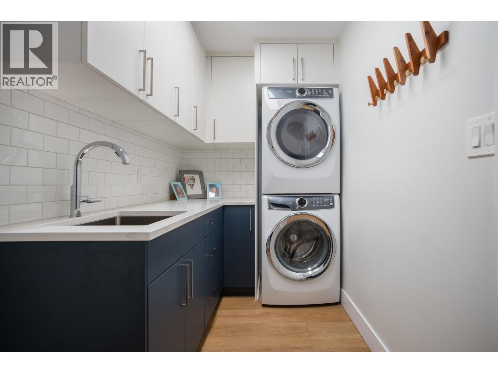 1584 BEACH GROVE Road, Delta