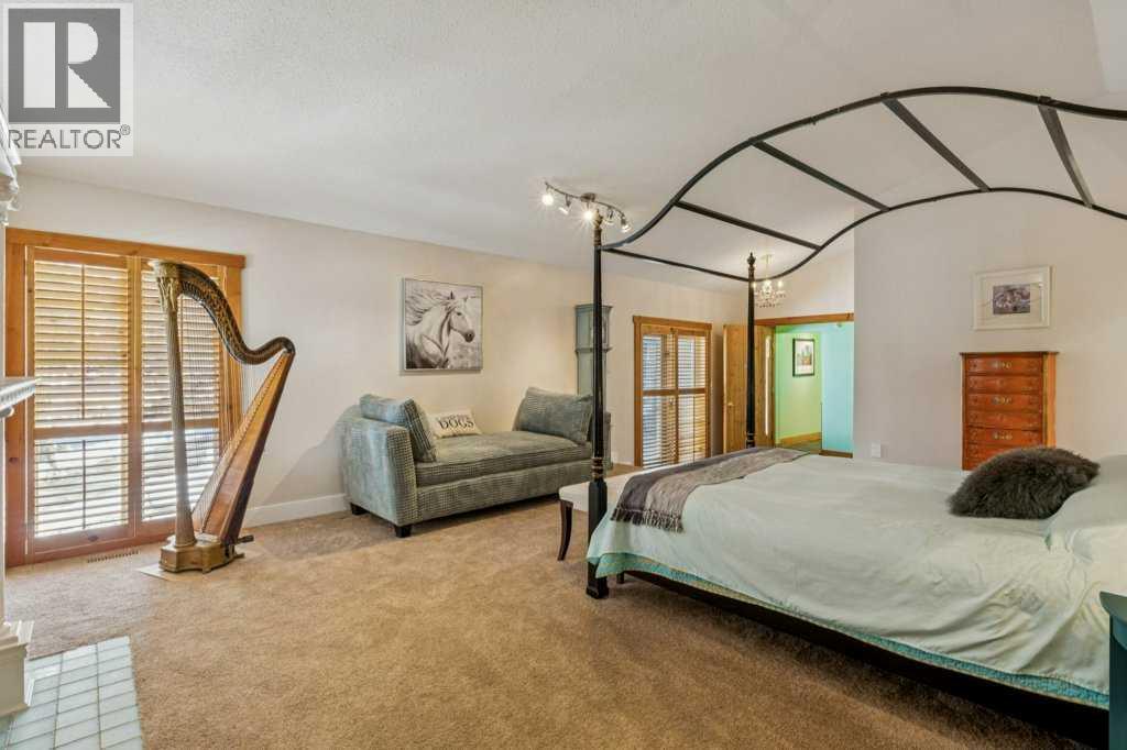 4 Pine Avenue, Bragg Creek