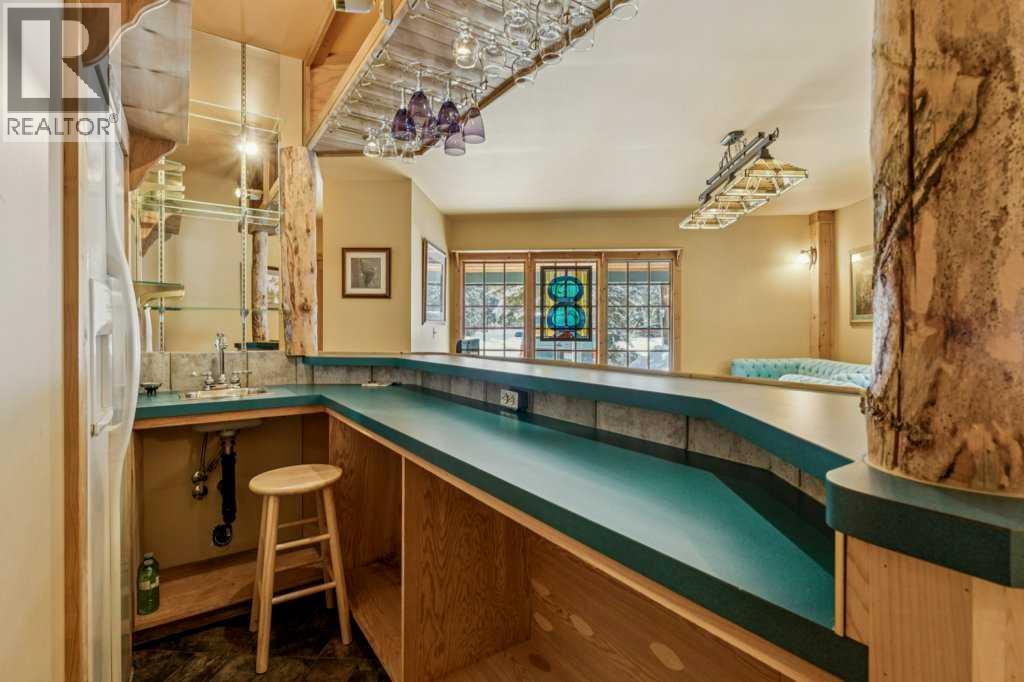 4 Pine Avenue, Bragg Creek