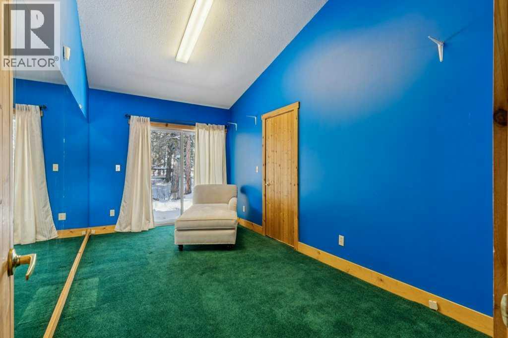 4 Pine Avenue, Bragg Creek