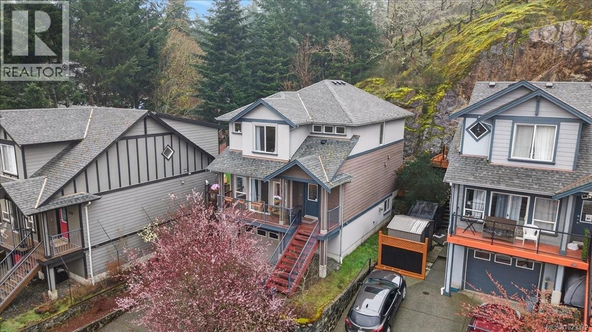 573 Kingsview Ridge - 2
