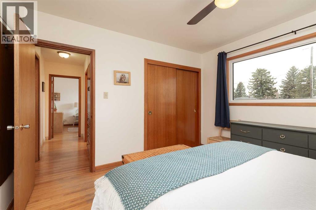 Single Family House Bungalow for Sale in   Street S Glendale Lethbridge 