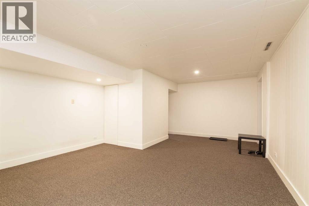 Single Family House Bungalow for Sale in   Street S Glendale Lethbridge 