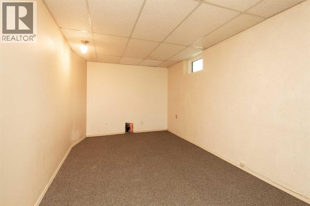 Single Family House Bungalow for Sale in   Street S Glendale Lethbridge 